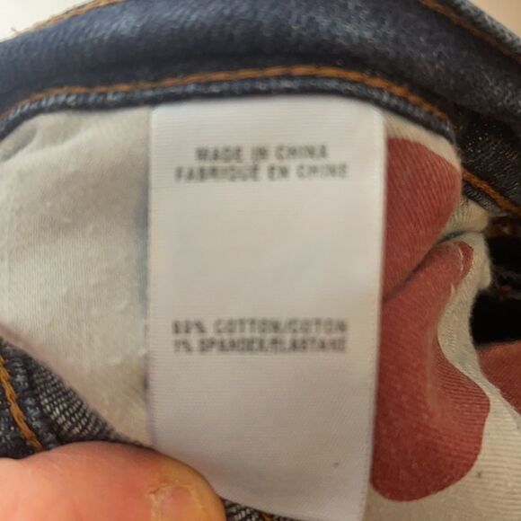 Lucky Brand Sweet N Low Dark Wash Boot Cut Jeans. - Picture 8 of 10